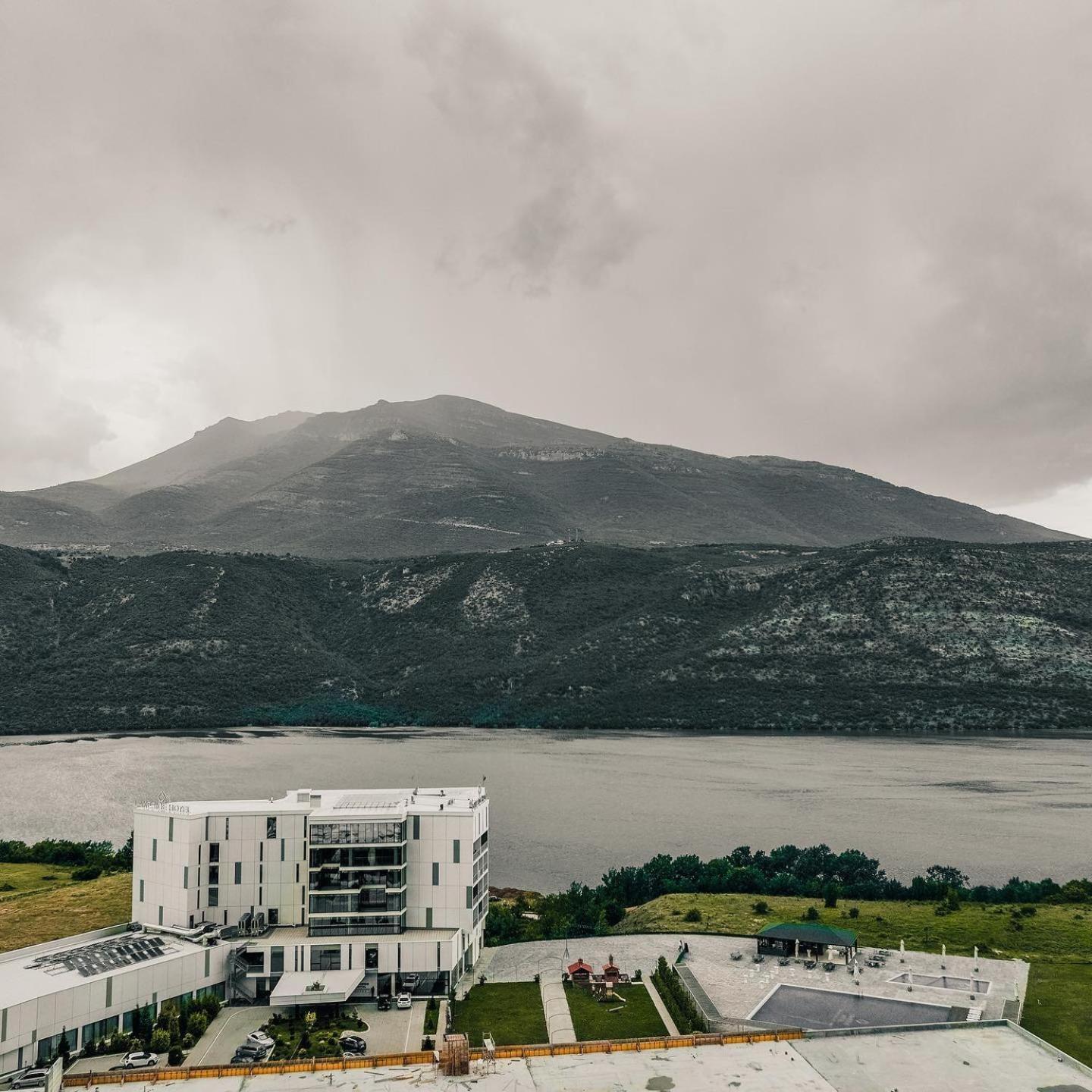 Hotel Lakeside Vermice Kültér fotó